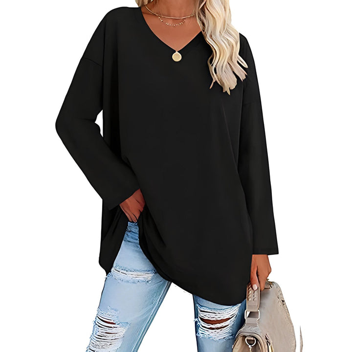 Long-sleeved jumper with V-neckline