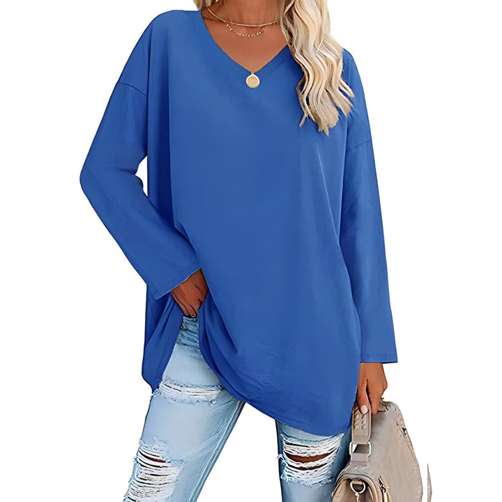 Long-sleeved jumper with V-neckline