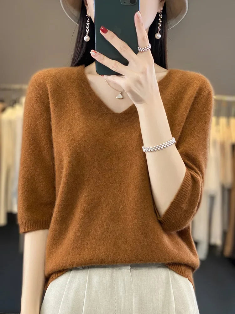 Allice - Knitted V-Neck Sweater