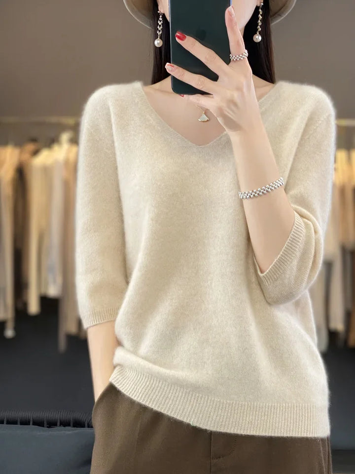 Allice - Knitted V-Neck Sweater