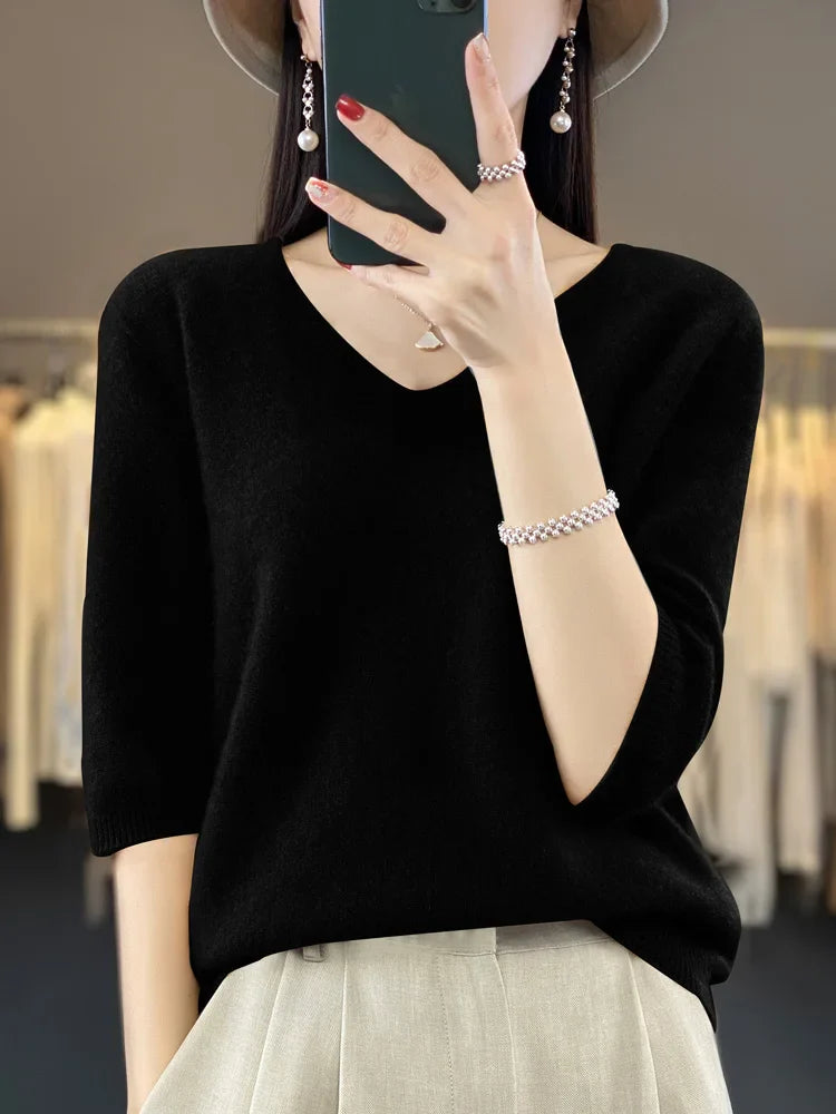 Allice - Knitted V-Neck Sweater