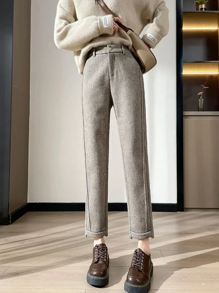 Tara - Chic High-Waisted Tweed Trousers