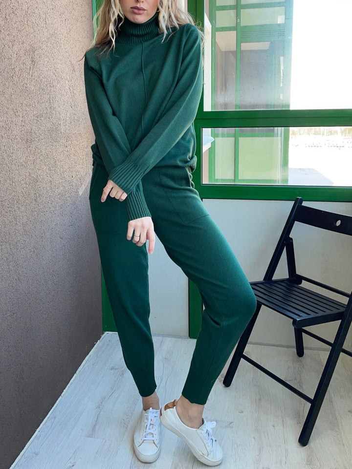 April - Stylish Comfortable Turtleneck Set