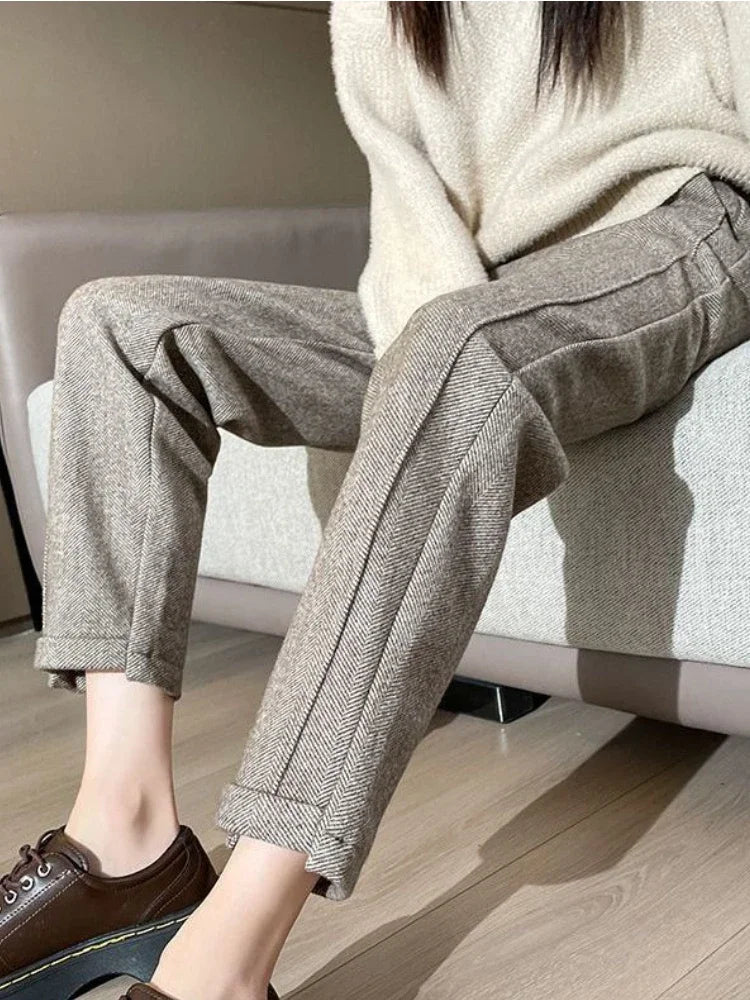 Tara - Chic High-Waisted Tweed Trousers