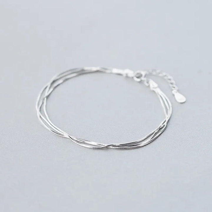 Fine and elegant bracelet