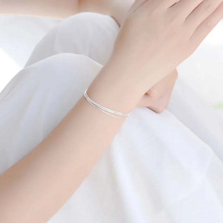 Fine and elegant bracelet