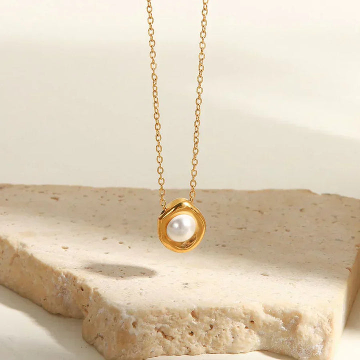 Gold-coated salt pearl necklace